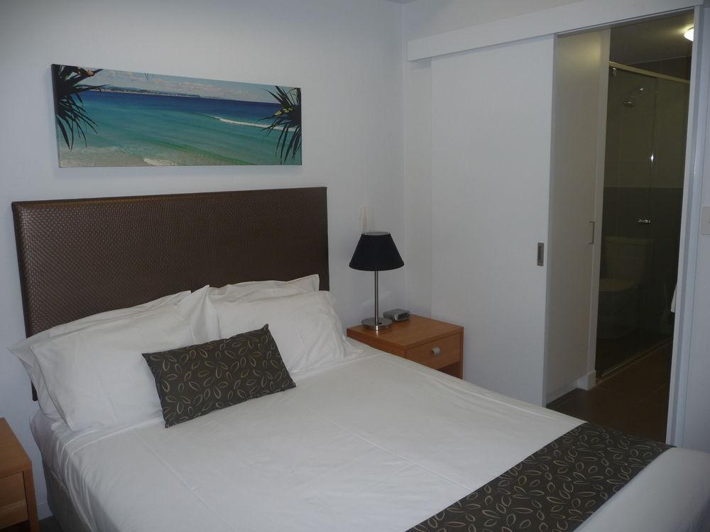 Central Holborn Apartments Таунсвіль Екстер'єр фото