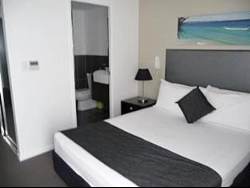 Central Holborn Apartments Таунсвіль Екстер'єр фото