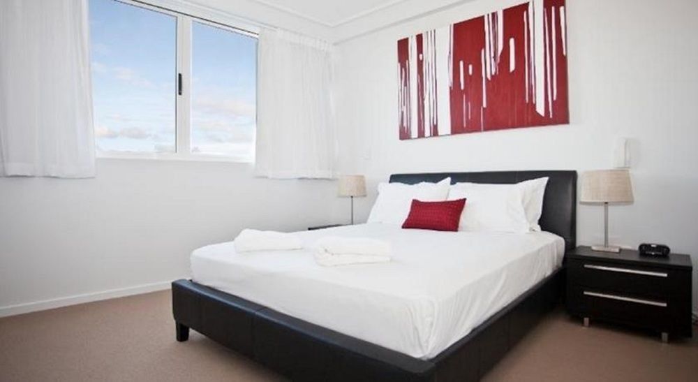 Central Holborn Apartments Таунсвіль Екстер'єр фото