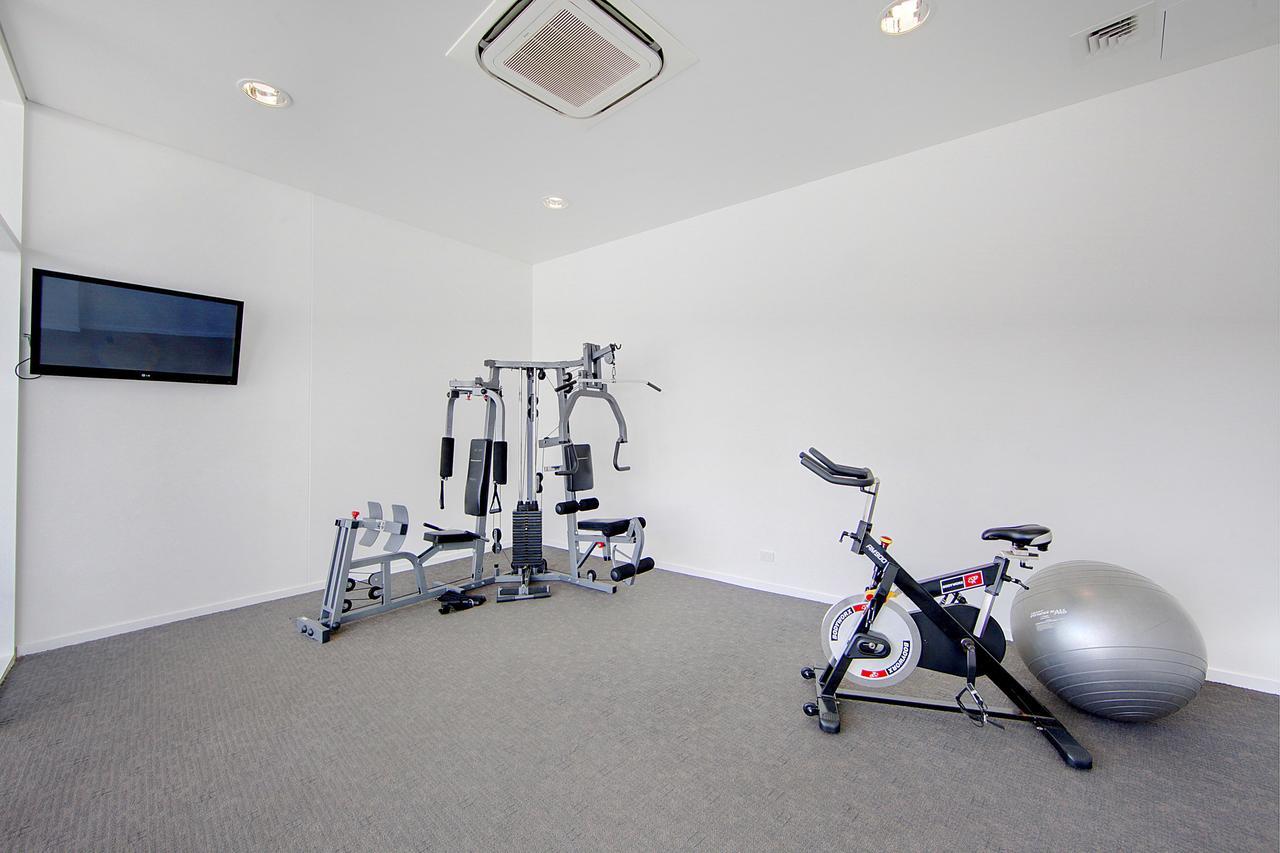 Central Holborn Apartments Таунсвіль Екстер'єр фото