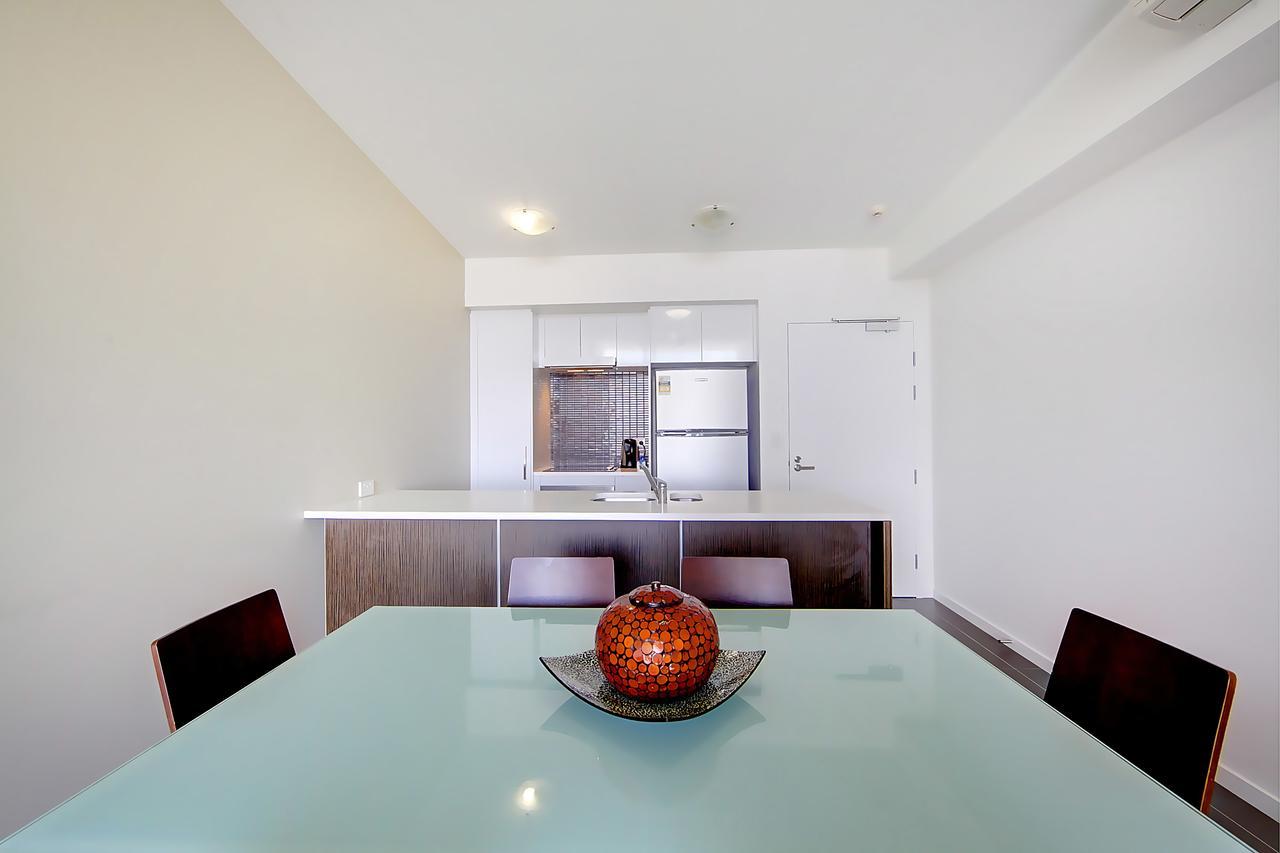 Central Holborn Apartments Таунсвіль Екстер'єр фото