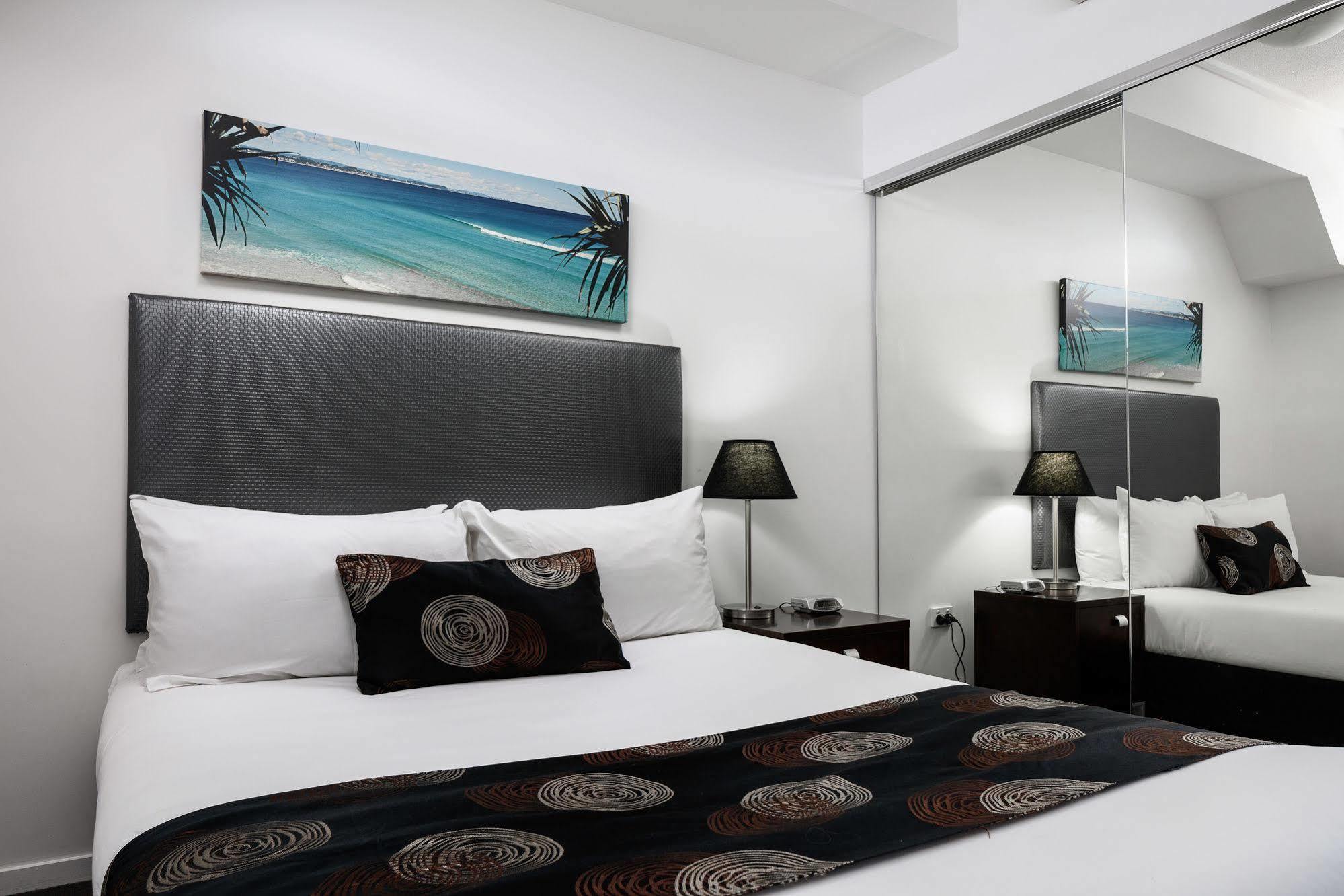 Central Holborn Apartments Таунсвіль Екстер'єр фото