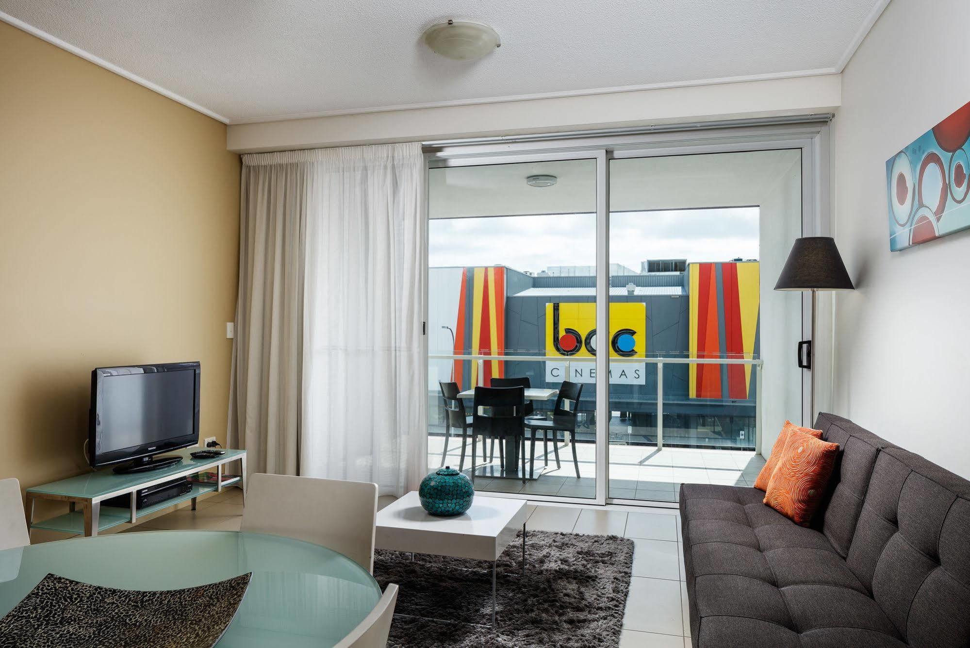 Central Holborn Apartments Таунсвіль Екстер'єр фото